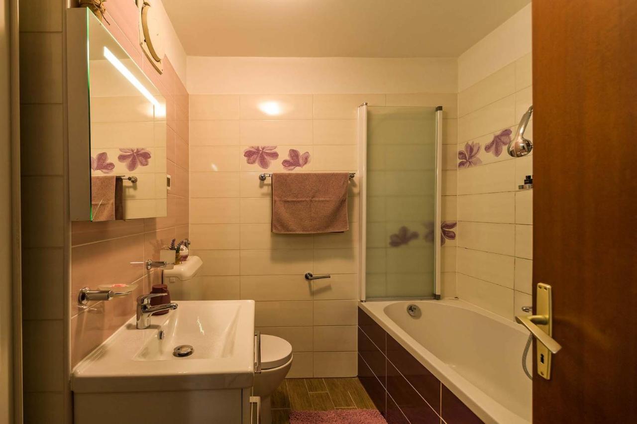 Apartment Many Pula Bagian luar foto