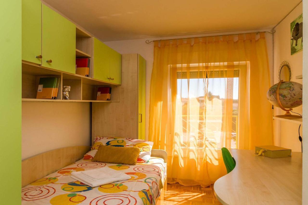 Apartment Many Pula Bagian luar foto