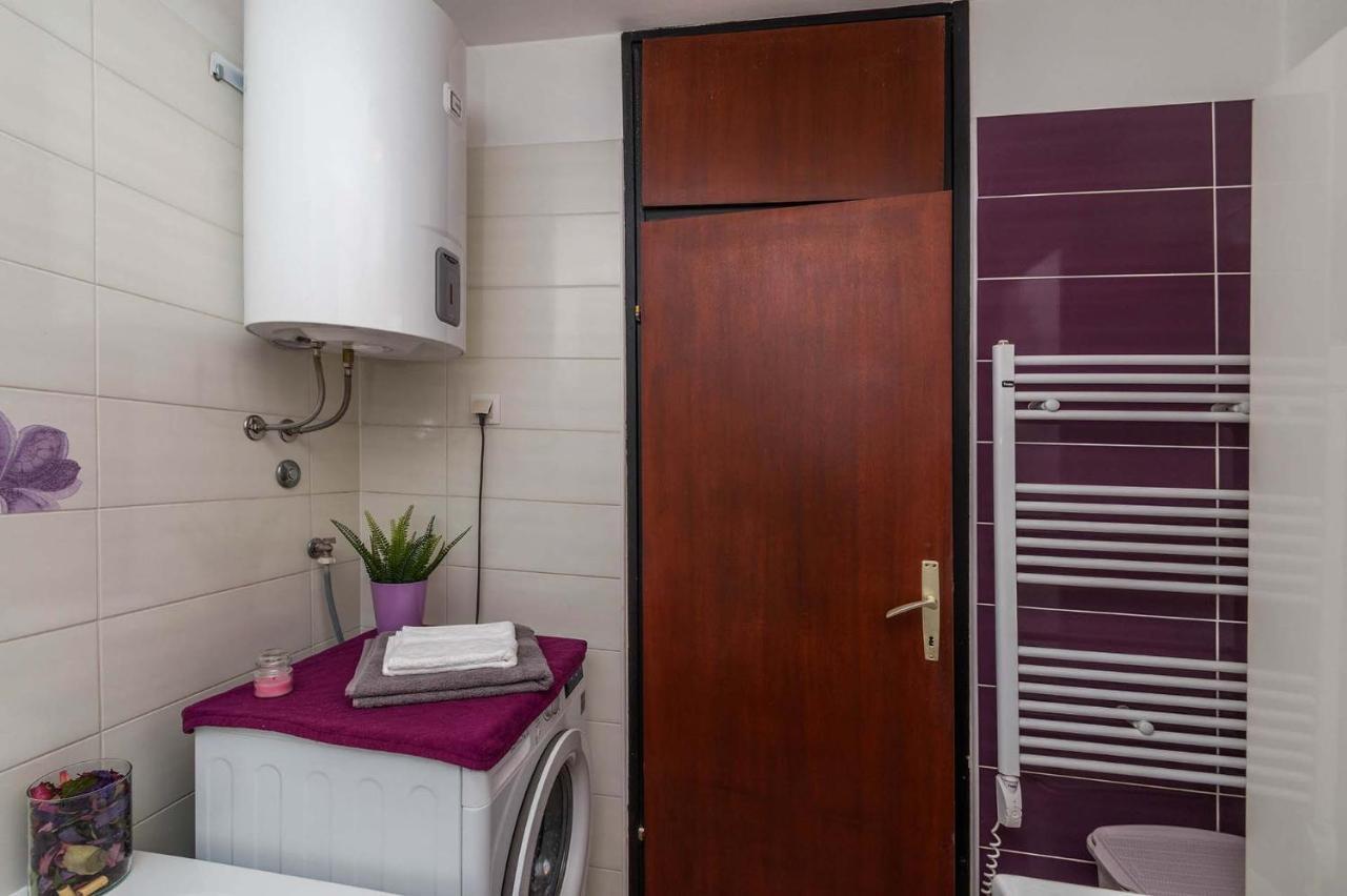 Apartment Many Pula Bagian luar foto