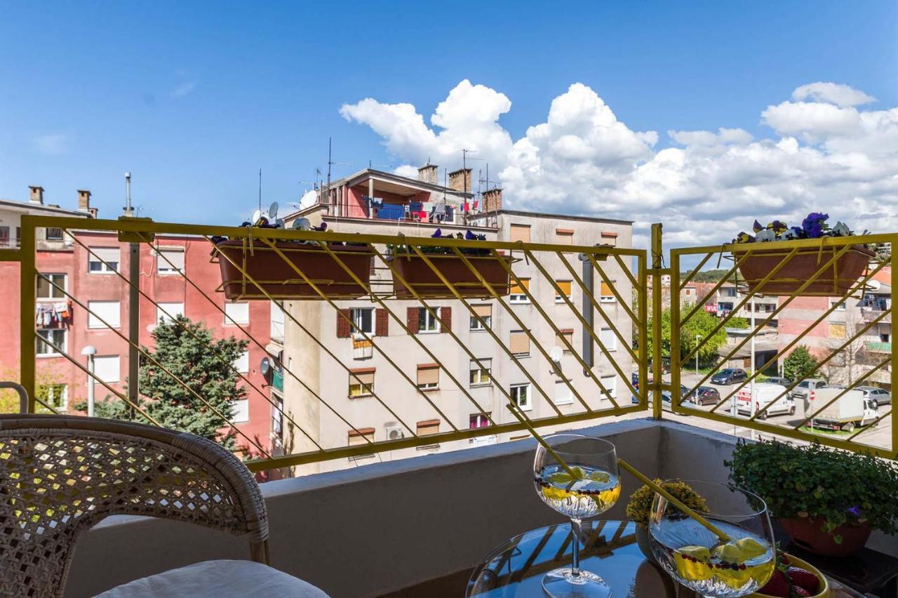 Apartment Many Pula Bagian luar foto