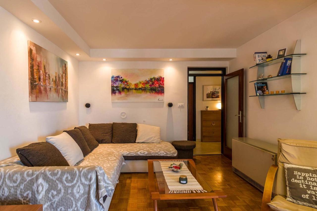 Apartment Many Pula Bagian luar foto