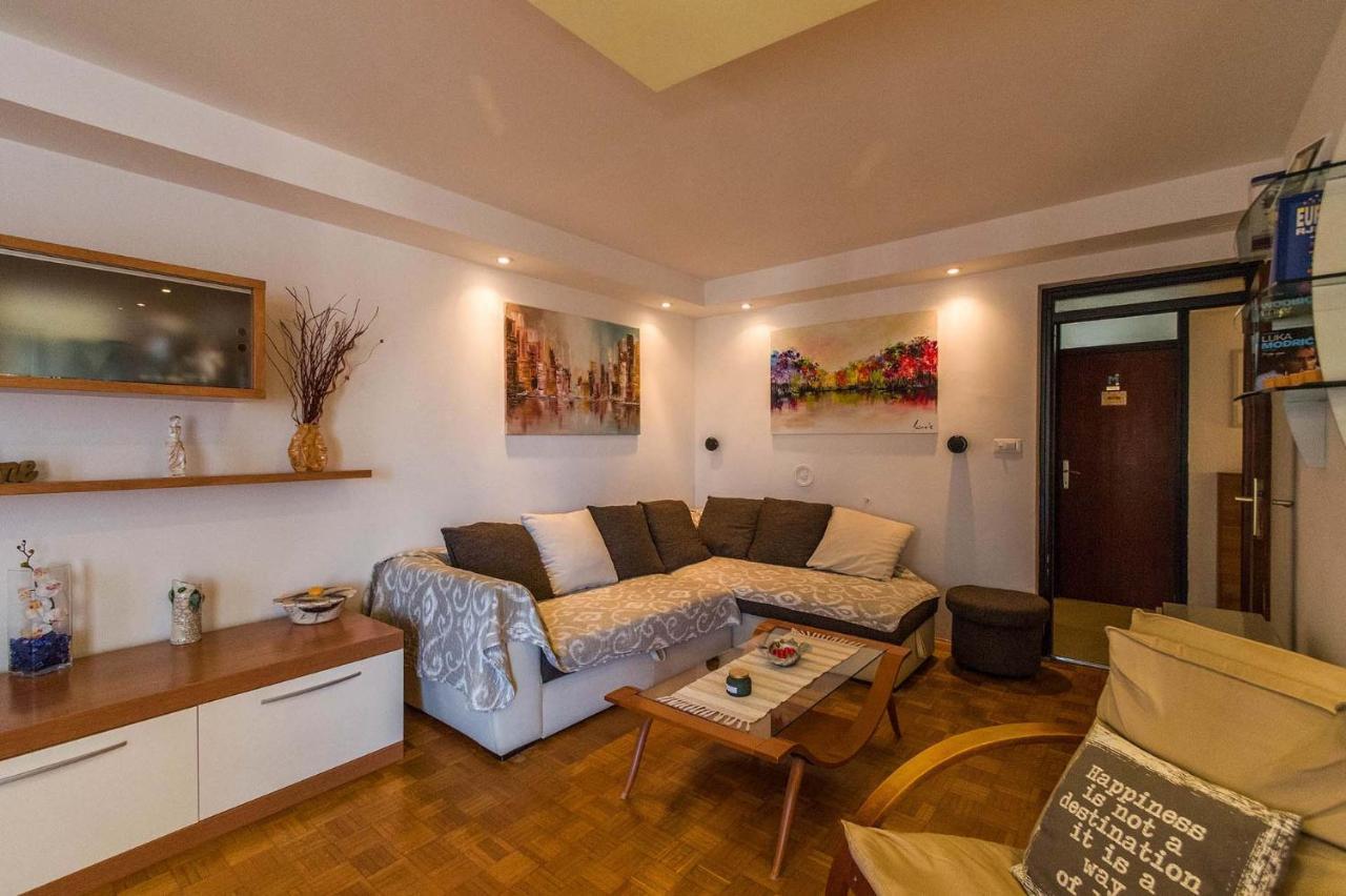 Apartment Many Pula Bagian luar foto